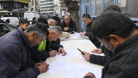 Yasa çıktı maaşlar nisanda